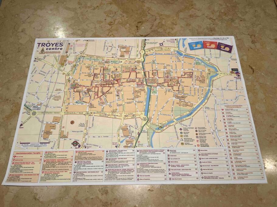 Magnifique Appartement Familiale 6 Personnes 3 Chambres Et 3 Salles De Bain En Hyper Centre Avec Rue Pietonne Parking 20M Troyes Ngoại thất bức ảnh